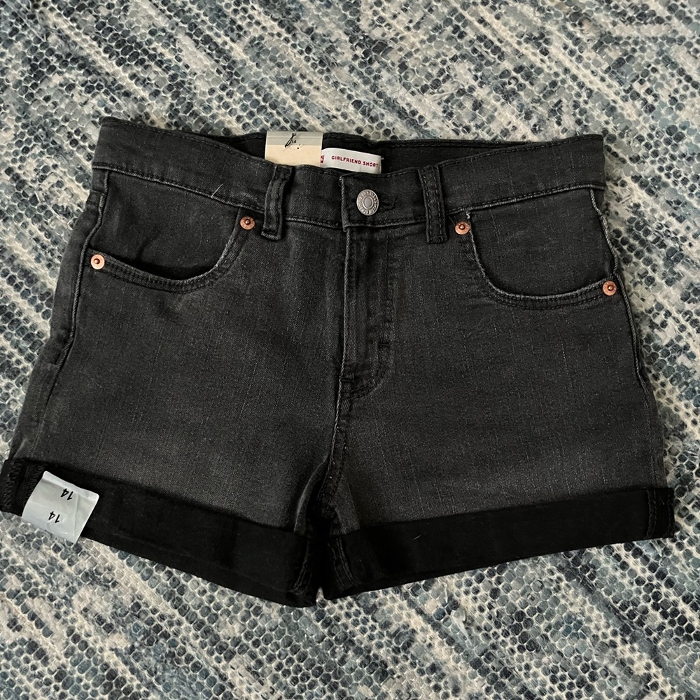 NWT Levi’s Youth Black Denim Girlfriend Shorts